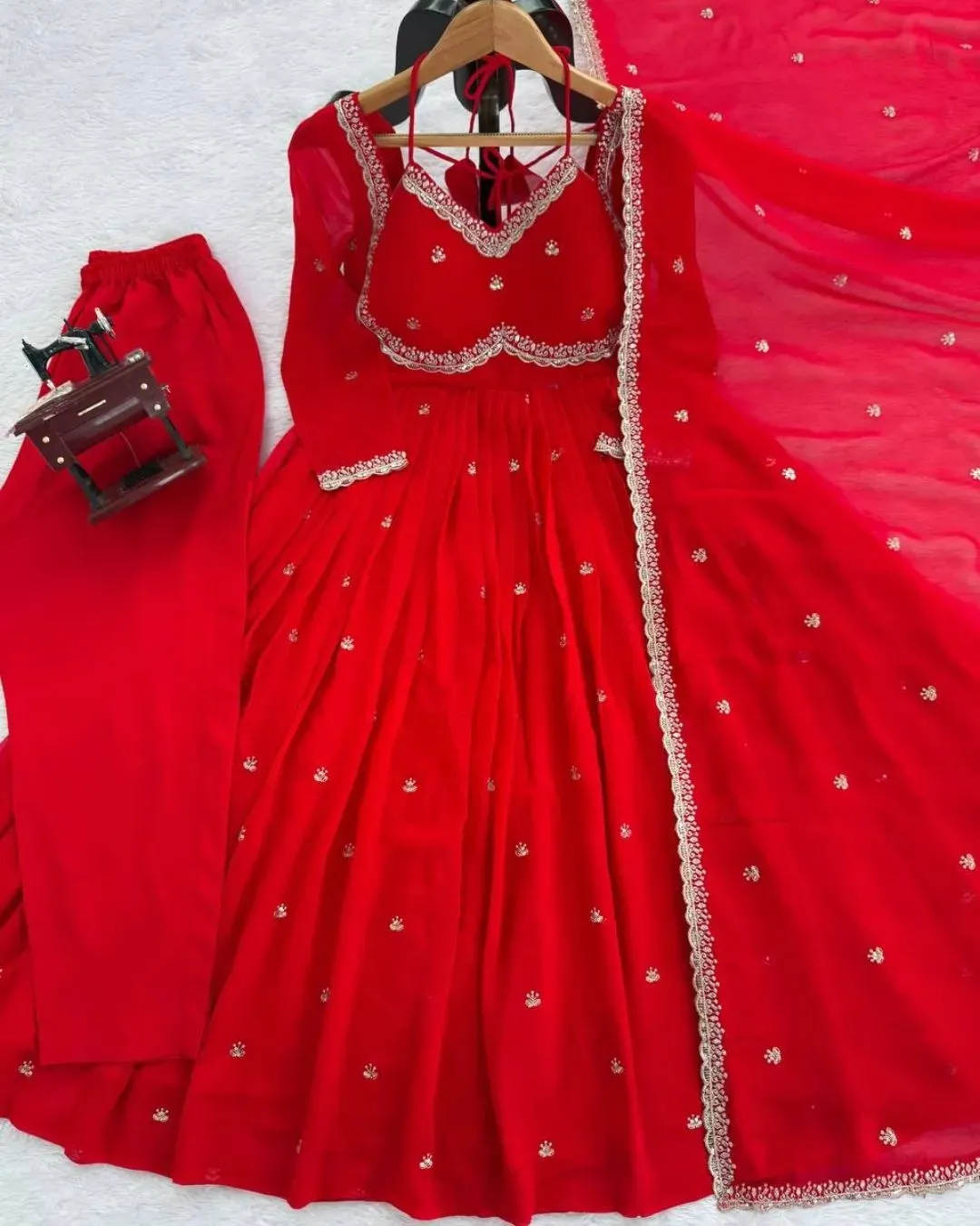 Red embroidered georgette anarkali suit set – Premium Artisanal Needlework Set Real